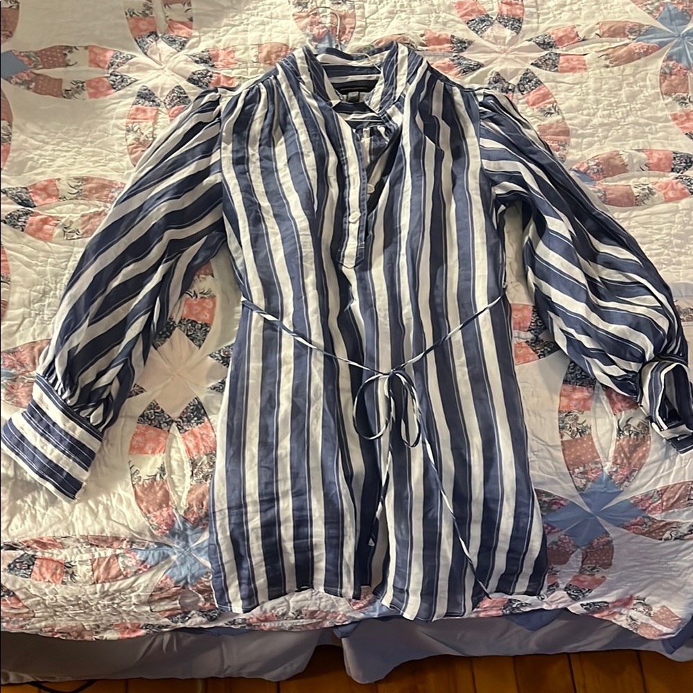 Banana Republic Navy and White Striped Shirt - never worn